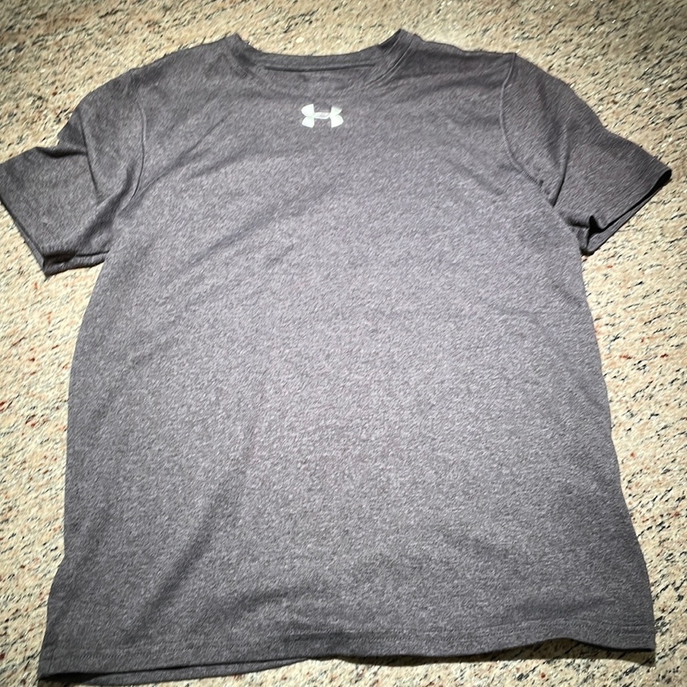 Youth Under Armour heatgear shirt.